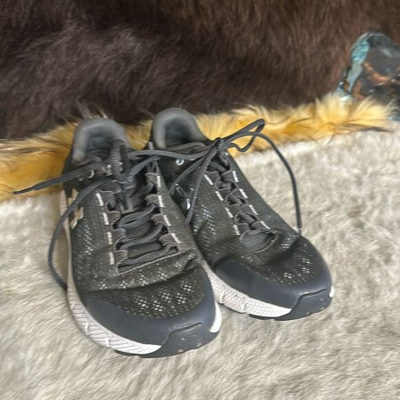 Under Armour shoes 7Y (6012) - Picture 1 of 5